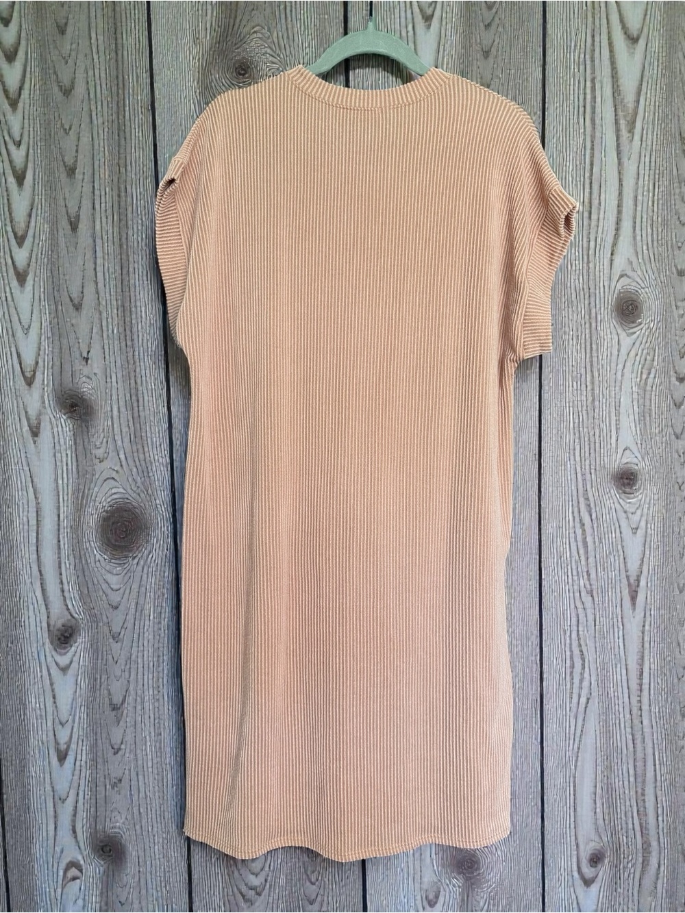 Tres Bien Ribbed Maxi Shift Dress in Taupe
